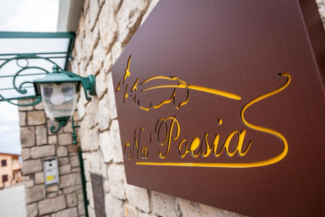 Na' Poesia B&B Di Charme SantʼAgata deʼ Goti 외부 사진