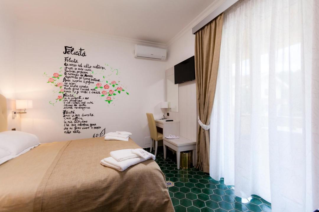 Na' Poesia B&B Di Charme SantʼAgata deʼ Goti 외부 사진